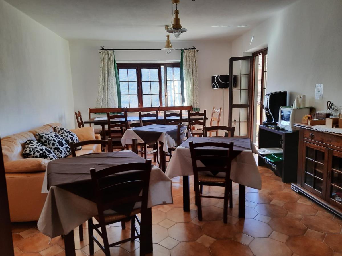 Sa Stiddiosa Guesthouse Gadoni Exteriör bild