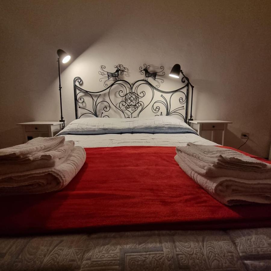 Sa Stiddiosa Guesthouse Gadoni Exteriör bild