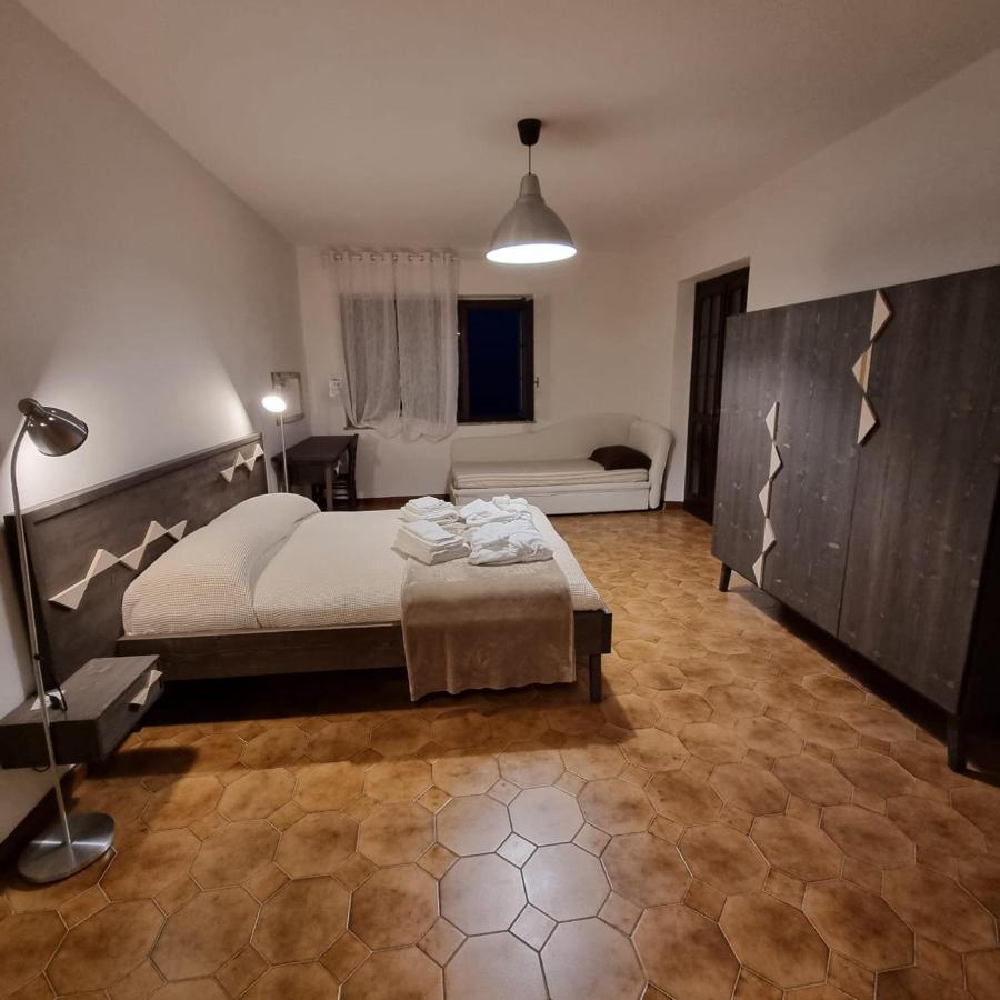 Sa Stiddiosa Guesthouse Gadoni Exteriör bild